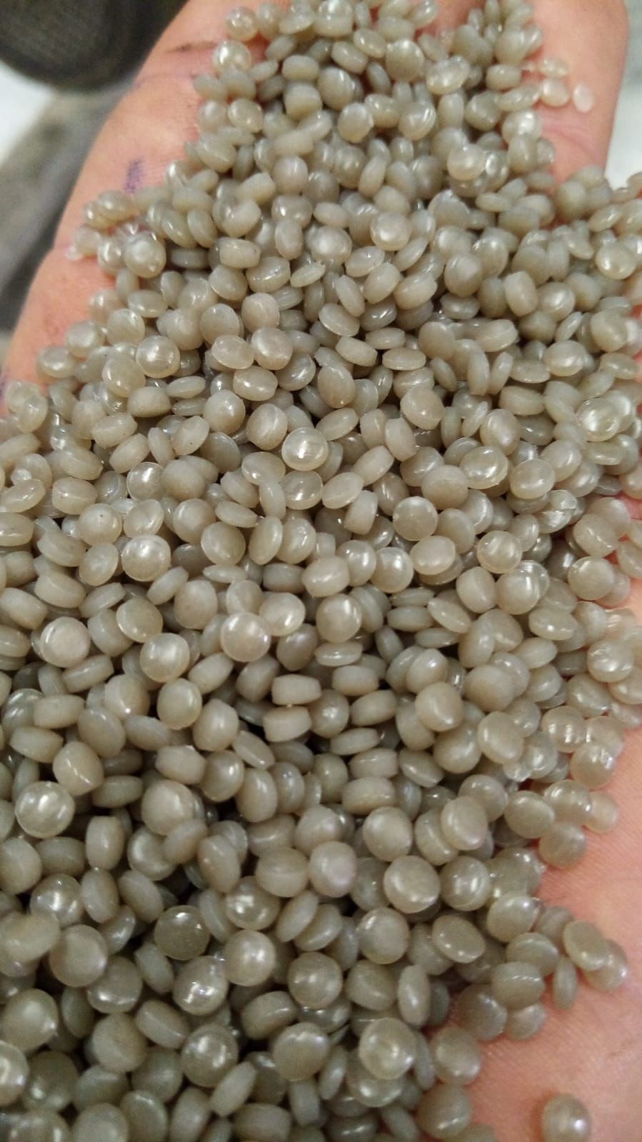 Geri Dönüşümlü Granüllerin Plastik Film Üretiminde Kullanımı: F2 ve G035 Granül Tipleri ve Teknik Farkları